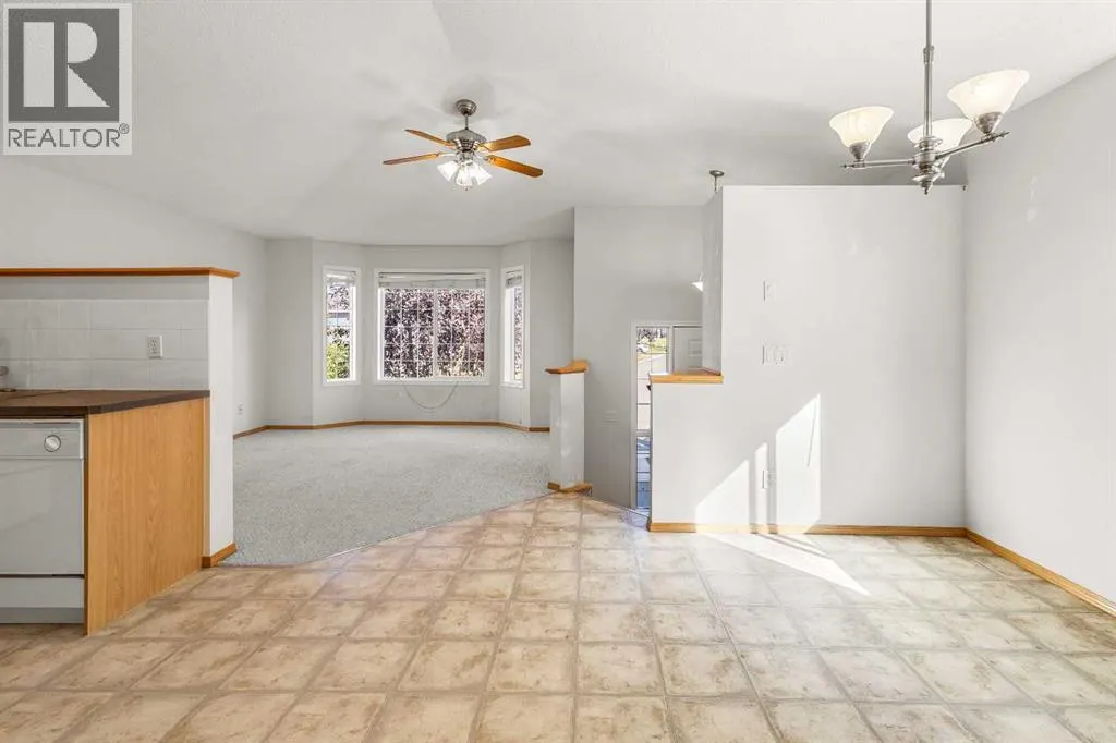 39 Saddlemont Manor NE