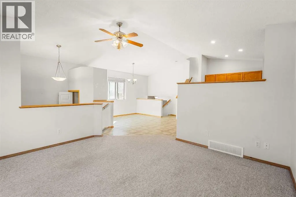 39 Saddlemont Manor NE