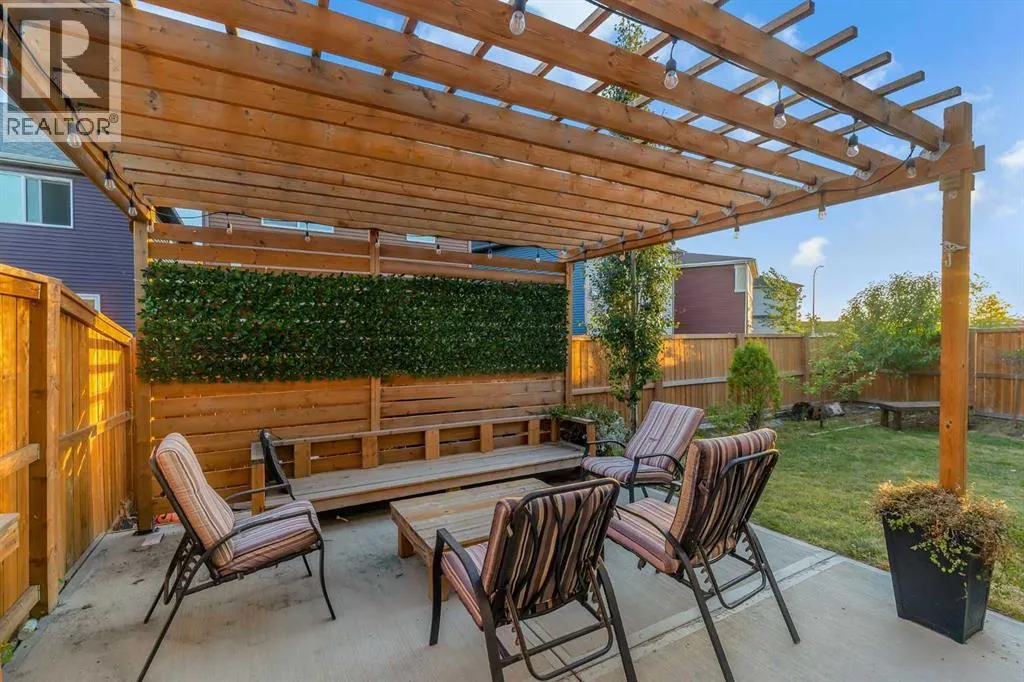 39 Savanna Way NE