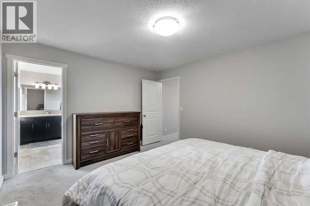 39 Savanna Way NE