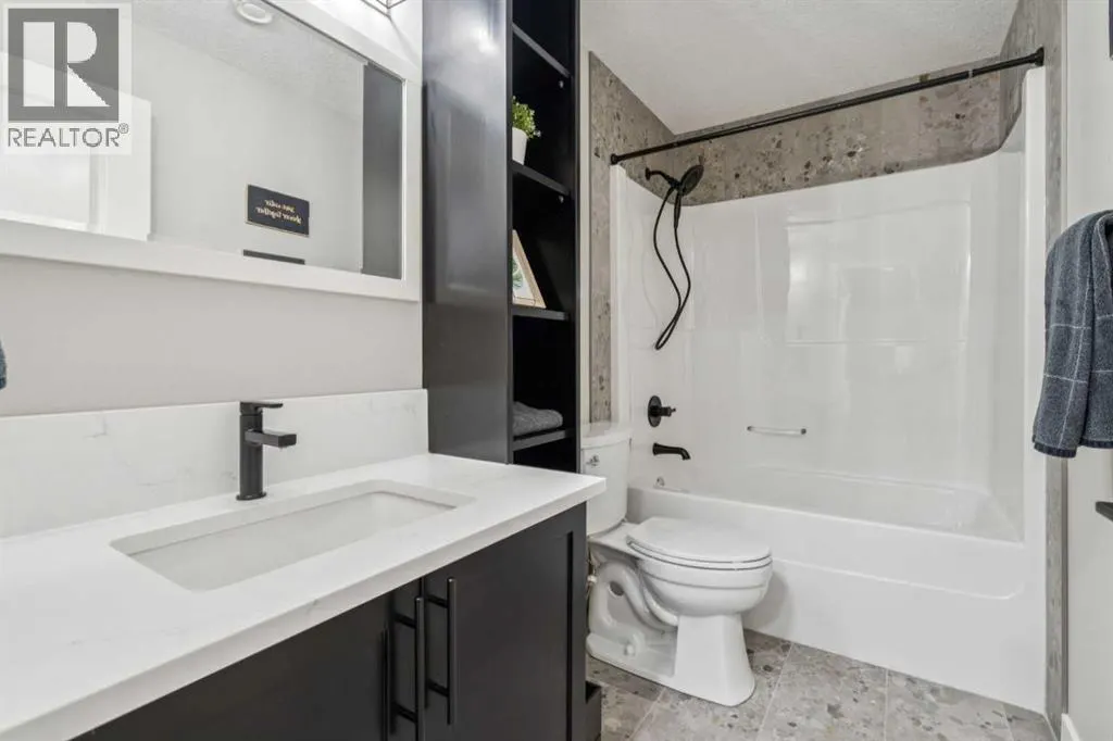 424 Montclair Place