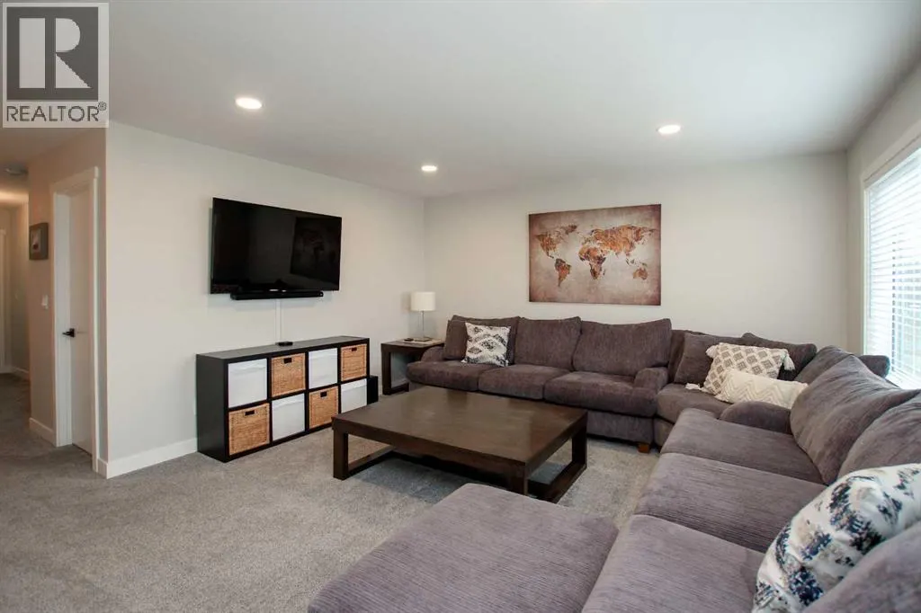 652 Bridgeview Road