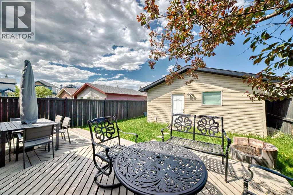 12 Taravista Crescent NE