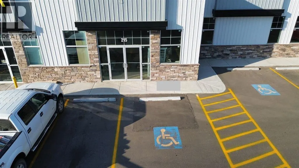 215, 5302 Vista Trail