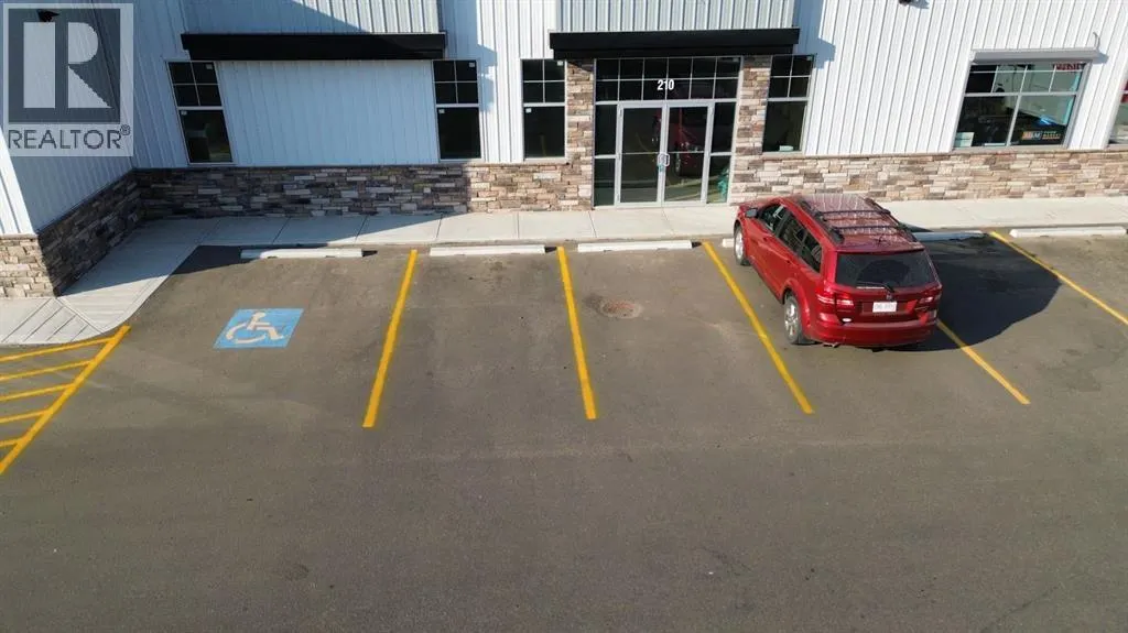 215, 5302 Vista Trail