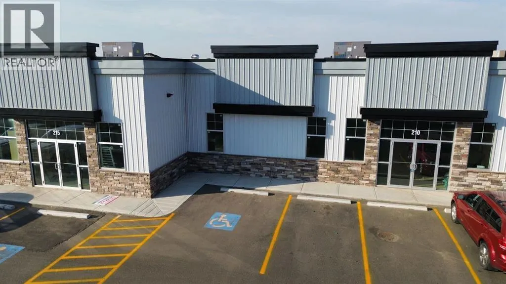 215, 5302 Vista Trail