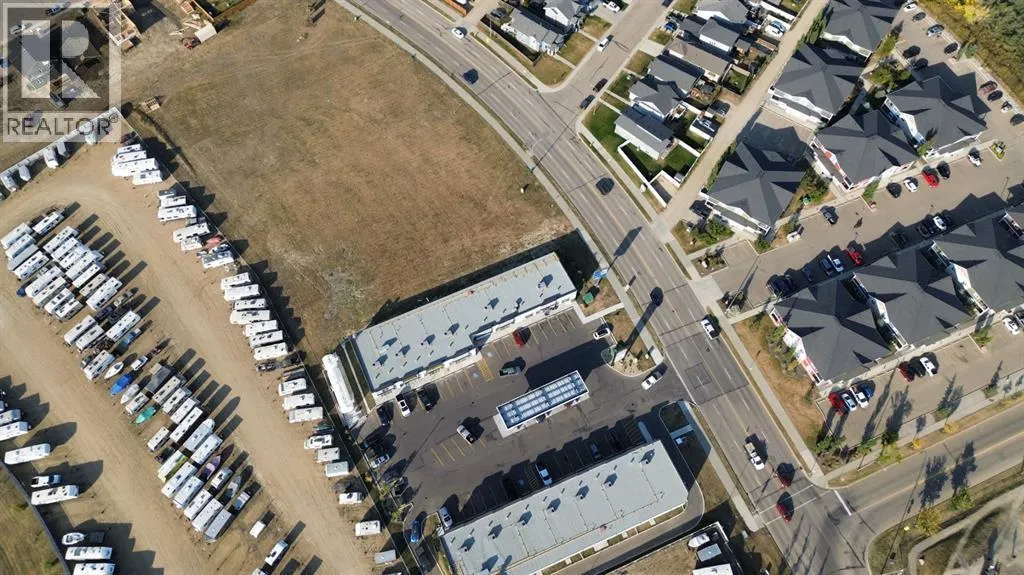 210, 5302 Vista Trail