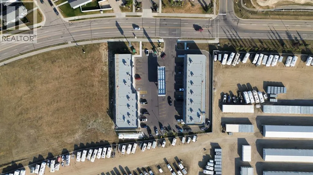 210, 5302 Vista Trail