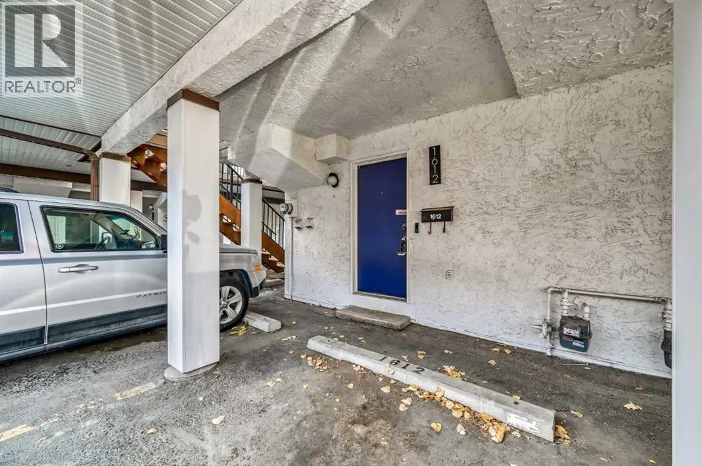 1612, 2520 Palliser Drive SW