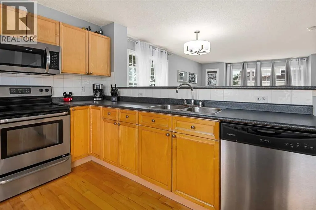 53 Tuscany Springs Gardens NW