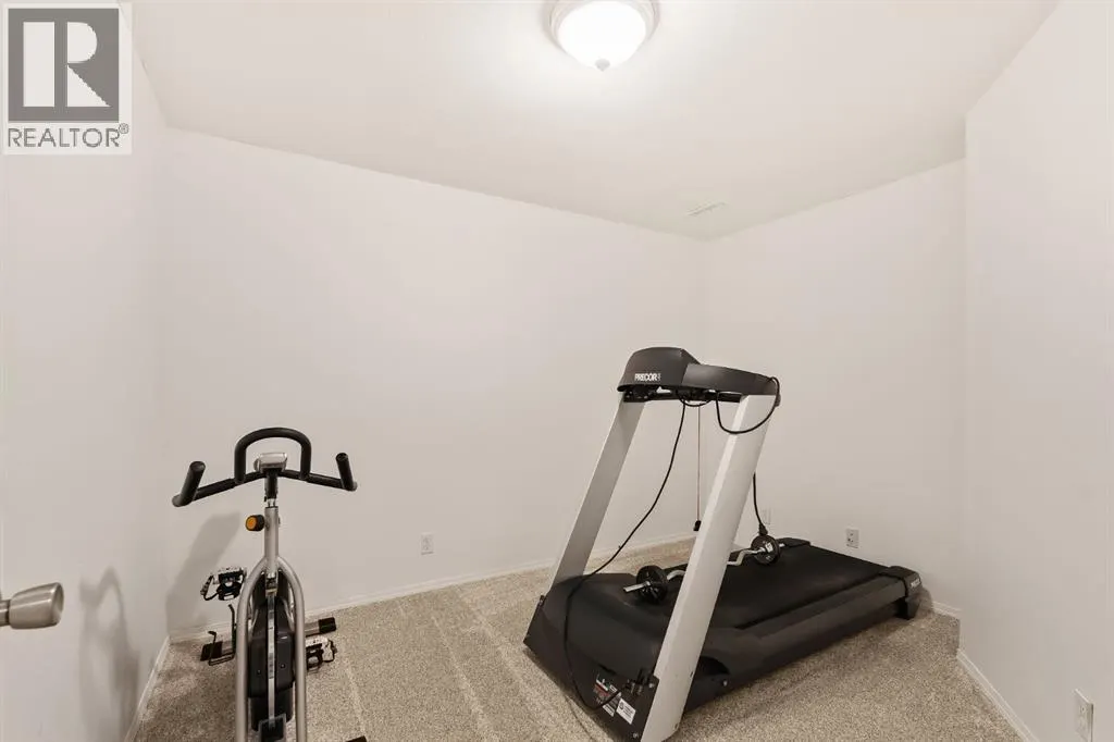 115 Cougar Plateau Circle SW