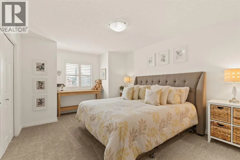 115 Cougar Plateau Circle SW