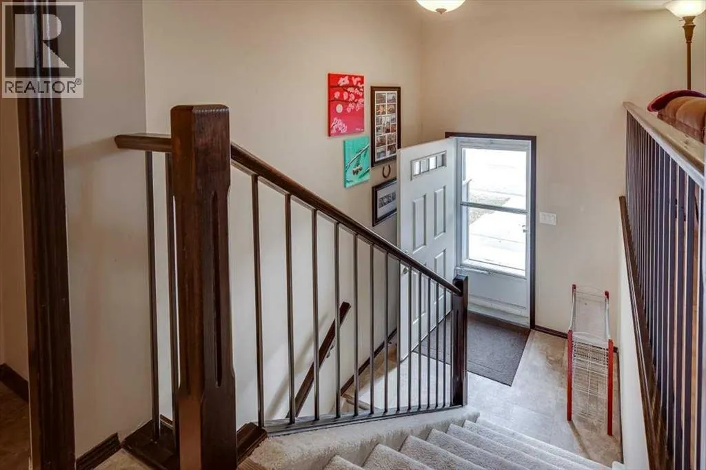 118 Redwood Boulevard