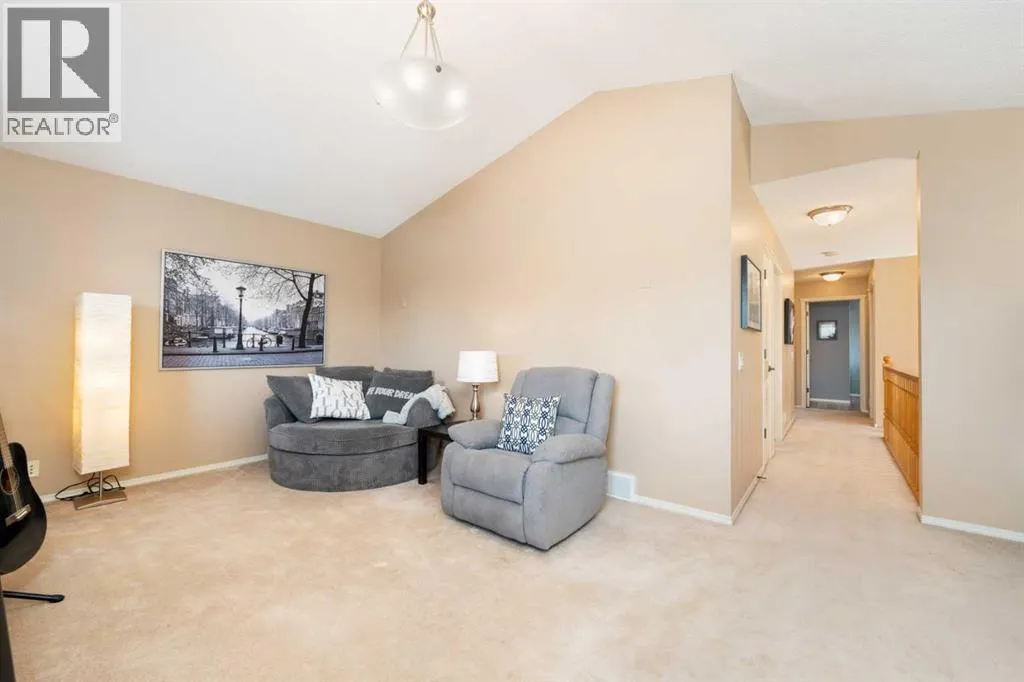 81 Tuscany Ravine Crescent NW