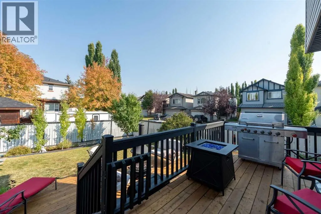 81 Tuscany Ravine Crescent NW