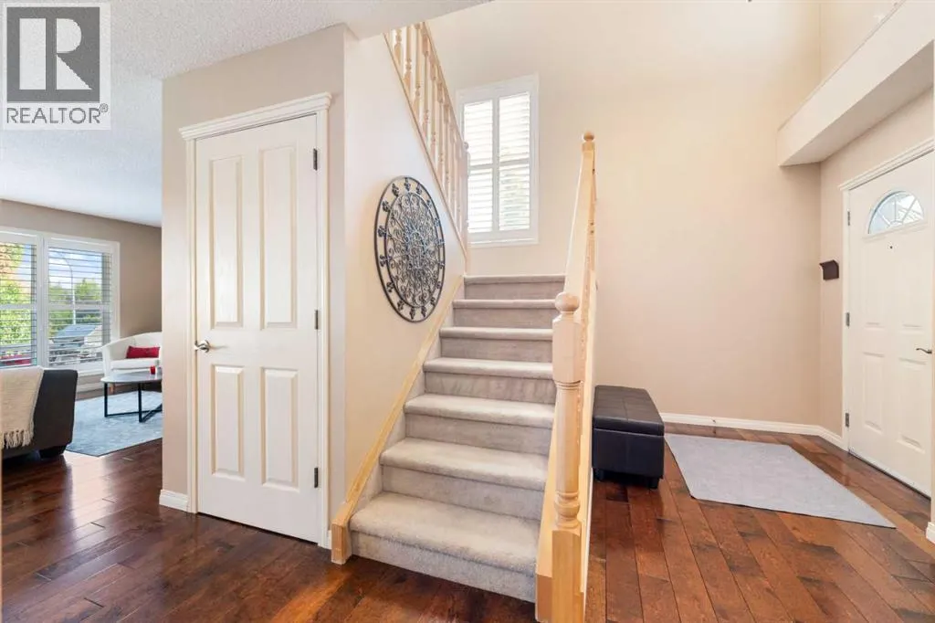 81 Tuscany Ravine Crescent NW
