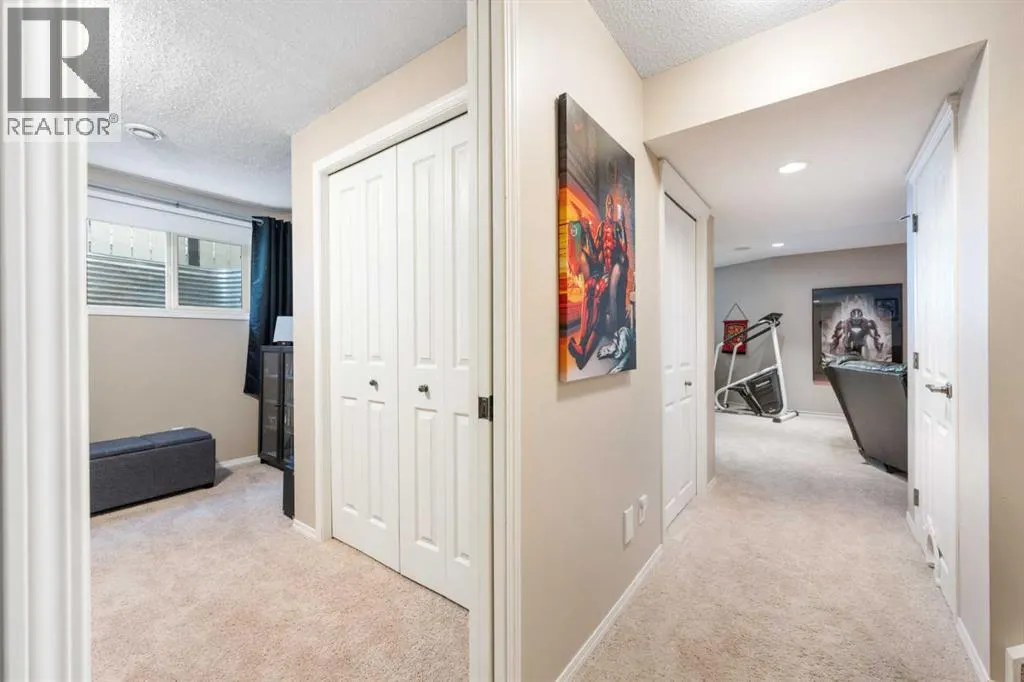 81 Tuscany Ravine Crescent NW