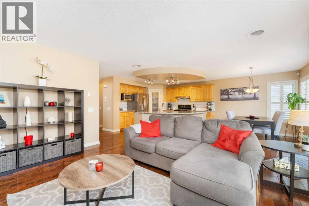 81 Tuscany Ravine Crescent NW