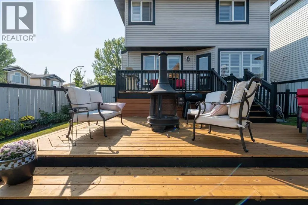 81 Tuscany Ravine Crescent NW