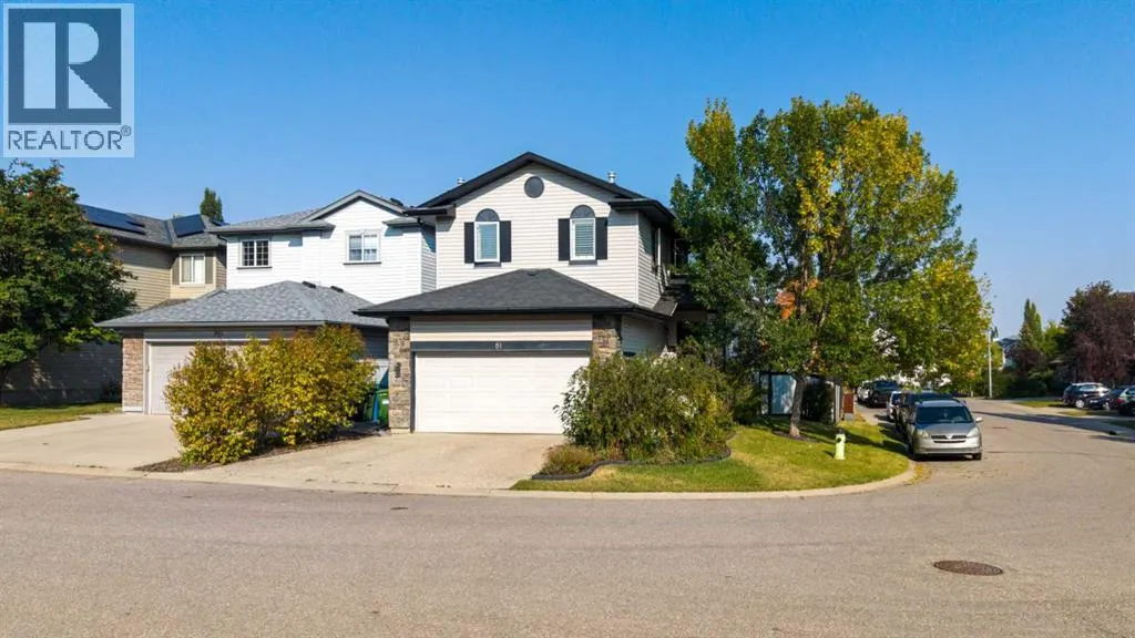 81 Tuscany Ravine Crescent NW