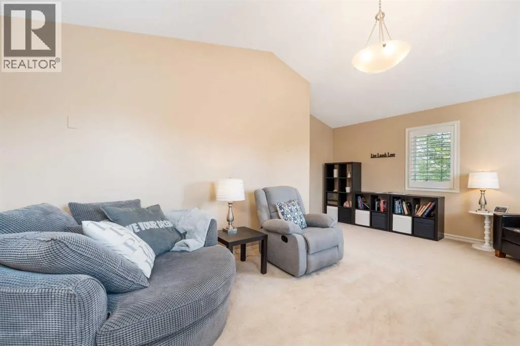 81 Tuscany Ravine Crescent NW