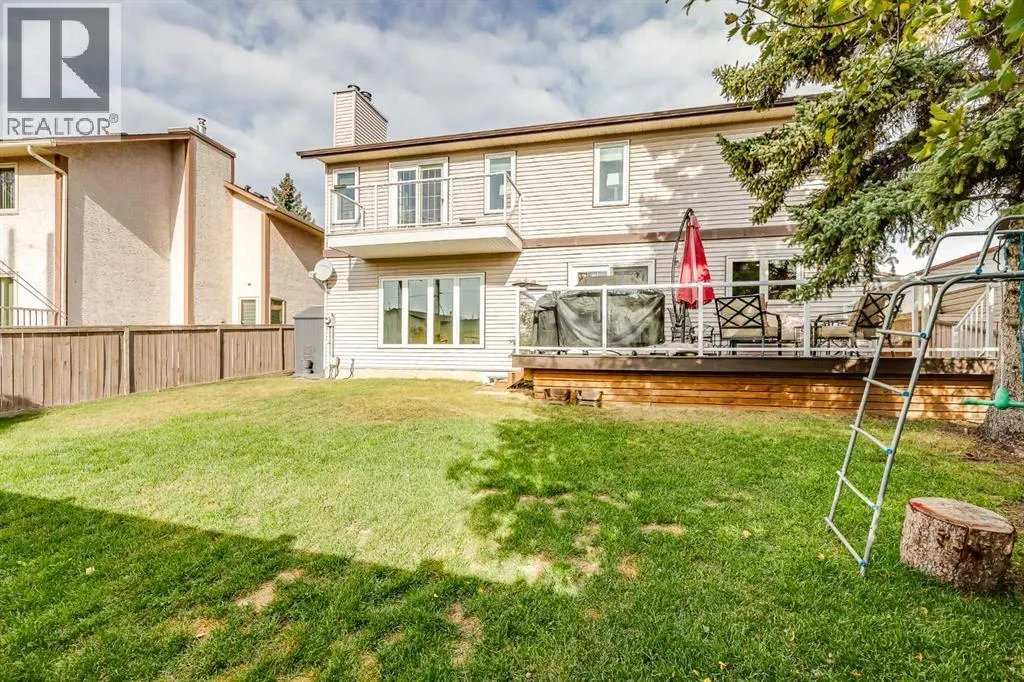 347 Hawkcliff Way NW