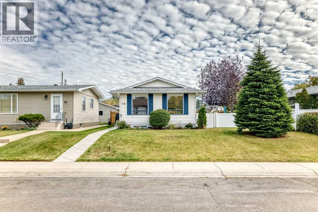 48 Mardale Crescent NE