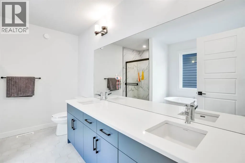 353 Walcrest View SE
