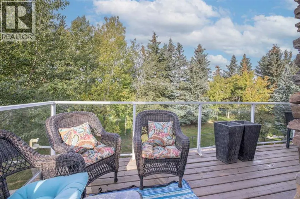 462 Crystal Green Manor