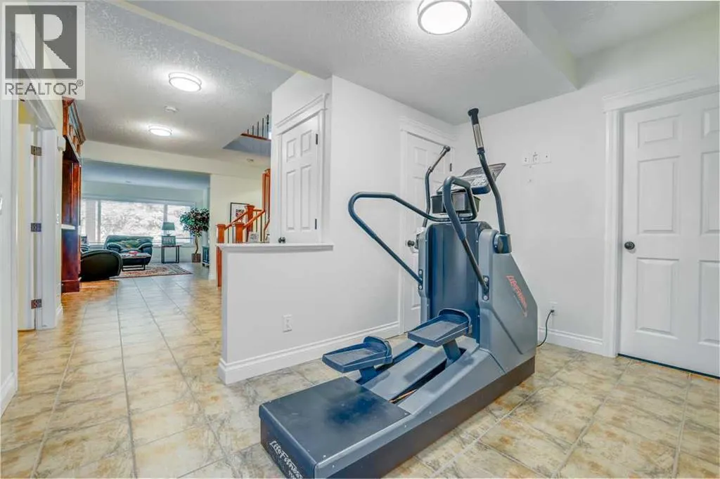 462 Crystal Green Manor