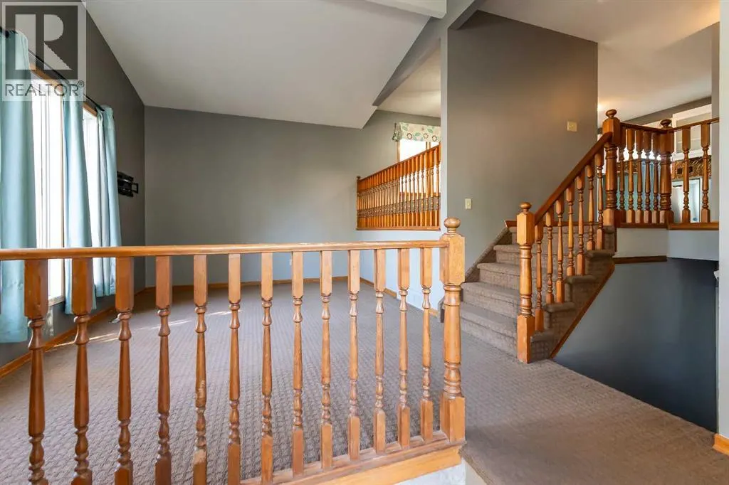 897 Red Crow Boulevard W