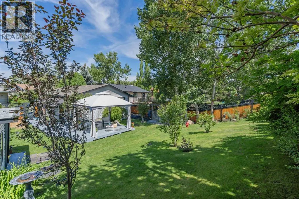 136 Ranchview Court NW