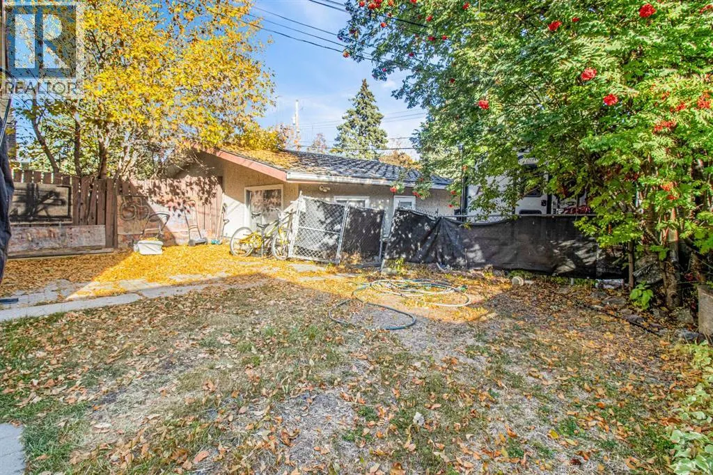 30 & 32 Dalton Bay NW