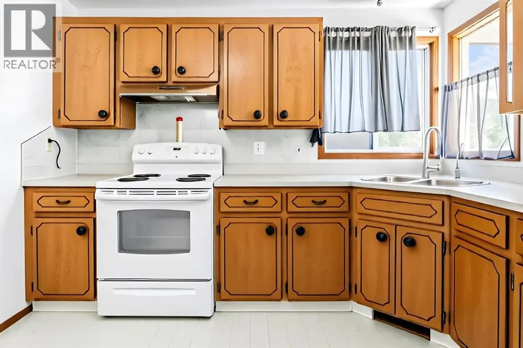 30 & 32 Dalton Bay NW