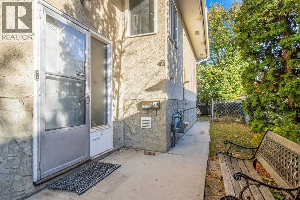 30 & 32 Dalton Bay NW