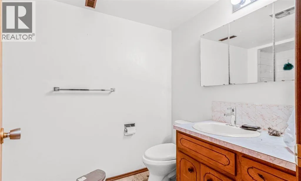 30 & 32 Dalton Bay NW