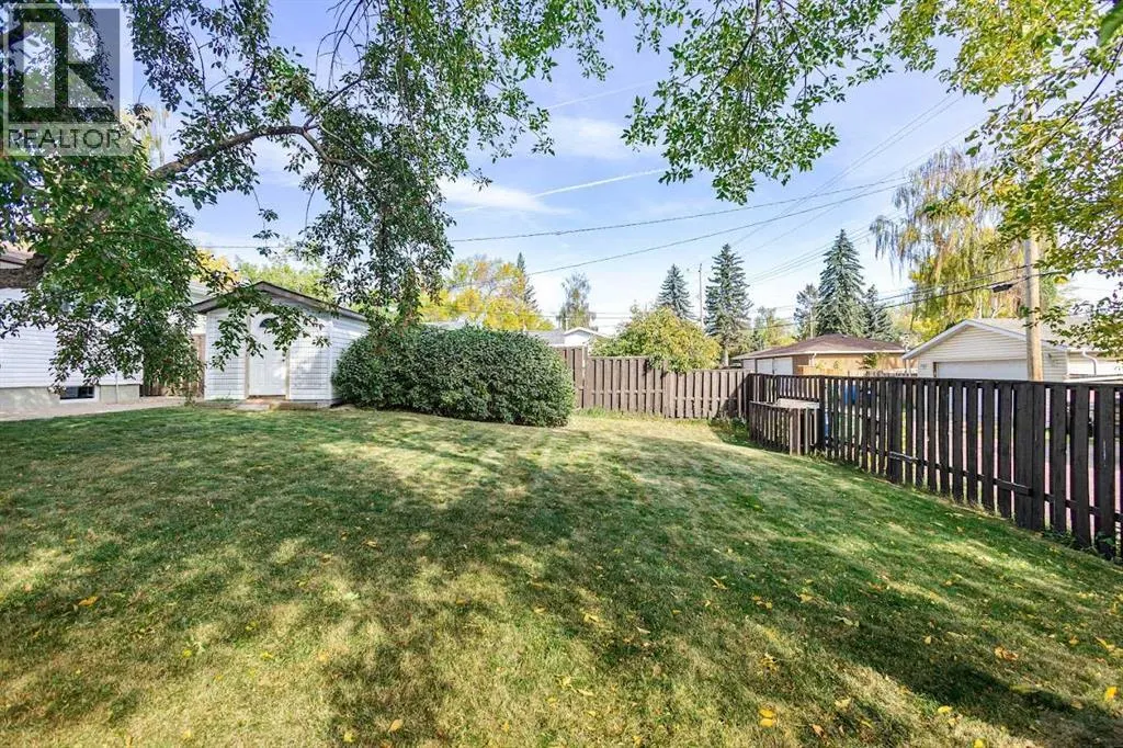 362 Ashley Crescent SE