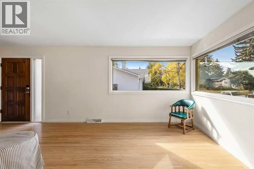 362 Ashley Crescent SE
