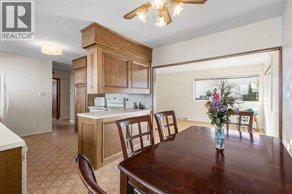 362 Ashley Crescent SE