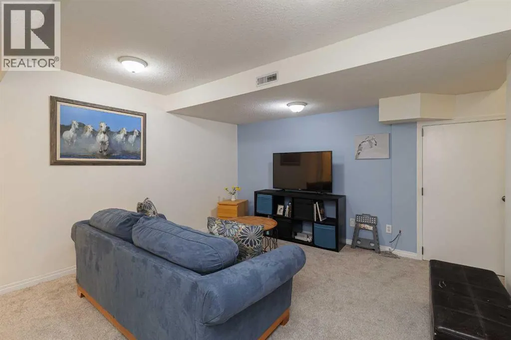25 Chaparral Ridge Terrace SE
