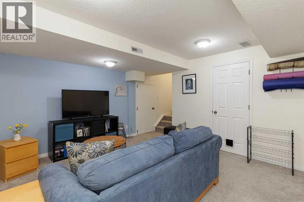 25 Chaparral Ridge Terrace SE