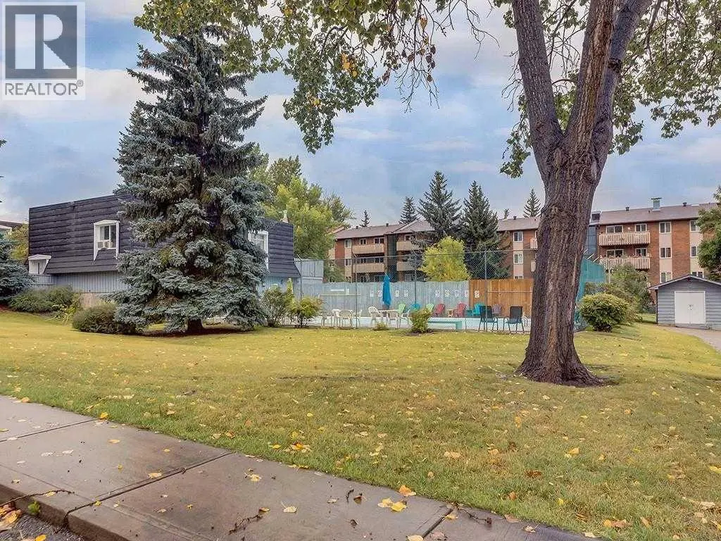 155, 330 Canterbury Drive SW