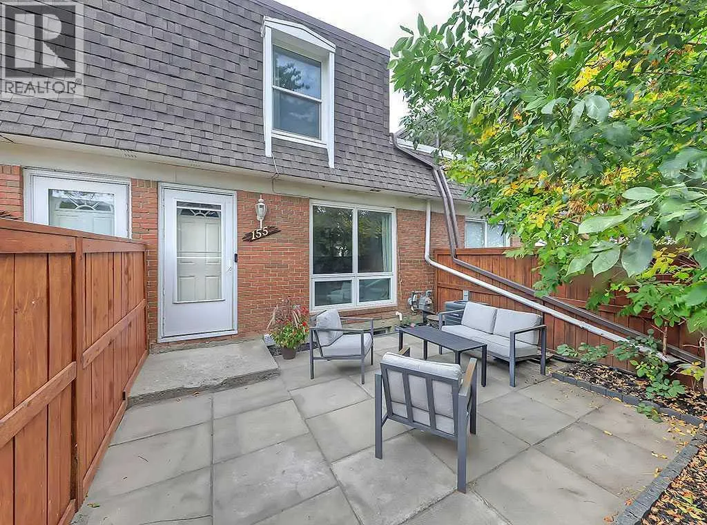 155, 330 Canterbury Drive SW