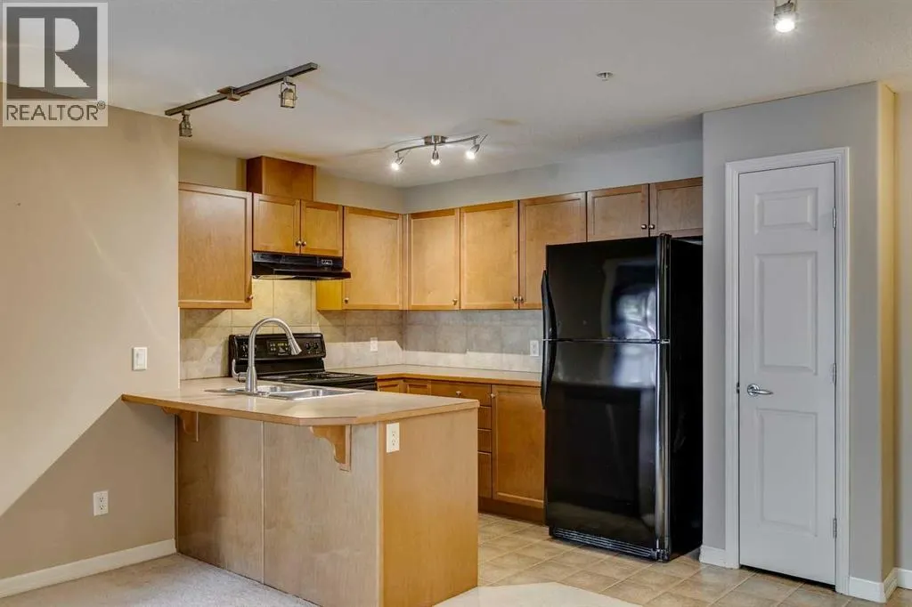 2114, 92 Crystal Shores Road