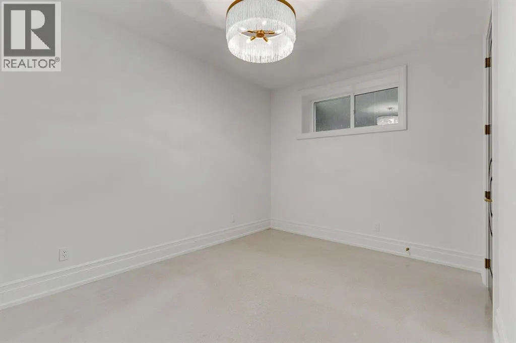 109 Roxboro Road SW