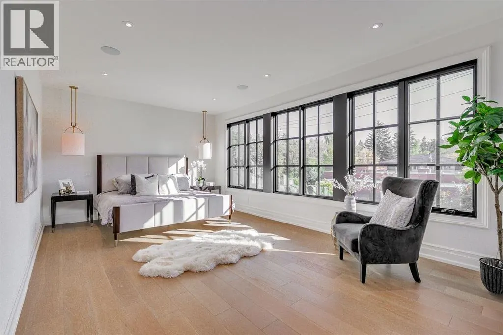 109 Roxboro Road SW