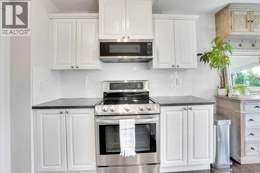 285 Tuscany Ridge Heights NW