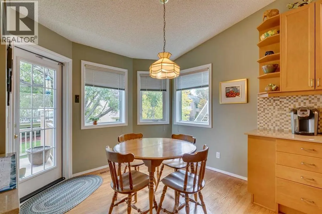 74 Evergreen Bay SW