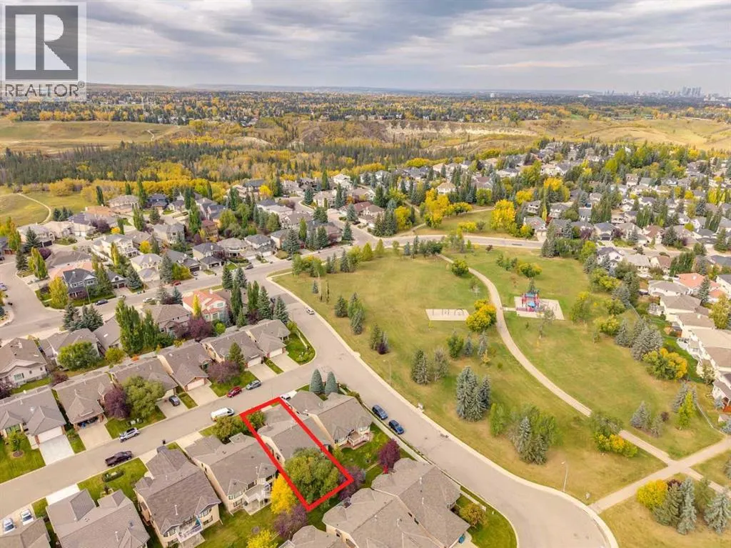 74 Evergreen Bay SW