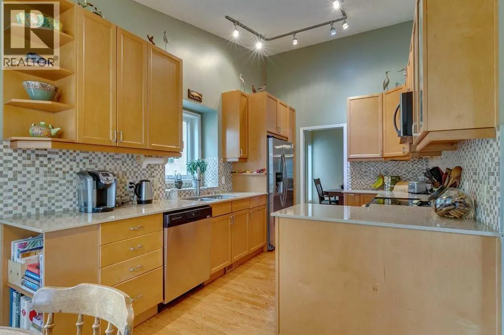 74 Evergreen Bay SW